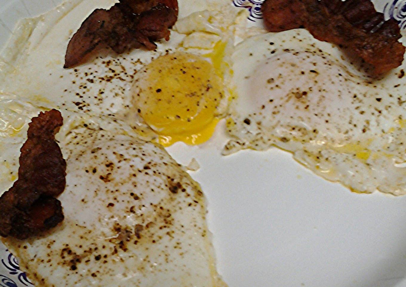 Cinnamon bacon and eggs