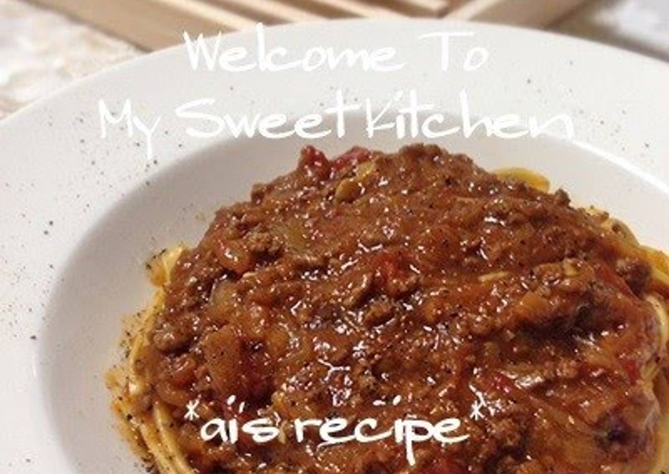 Bologna curry tomato sauce