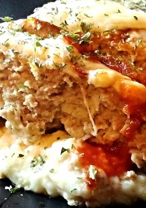A picture of Chicken Parmesan Meatloaf.