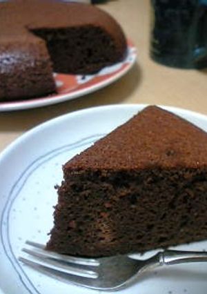 A picture of Ultra Easy Chocolate Cake in a Rice Cooker.