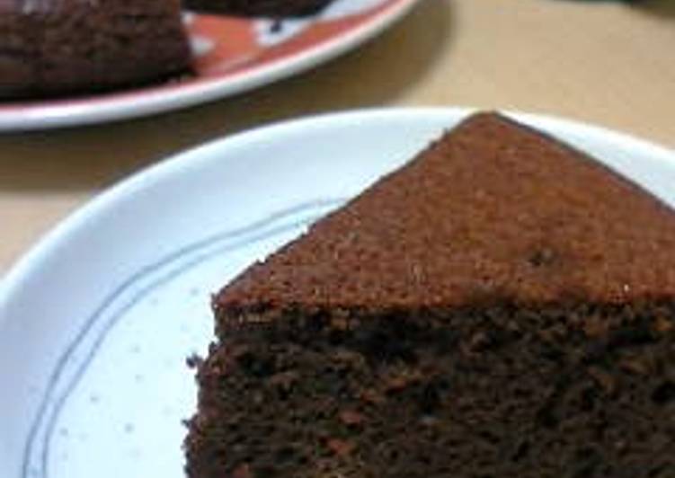 Ultra Easy Chocolate Cake in a Rice Cooker