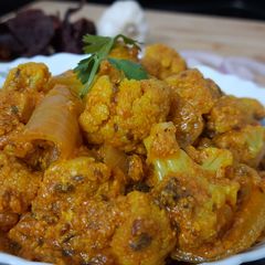 A picture of Cauliflower tikka masala.