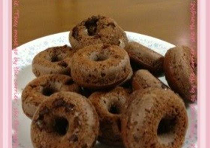 Using Pancake Mix, Oil-free, Baked Cocoa Doughnuts