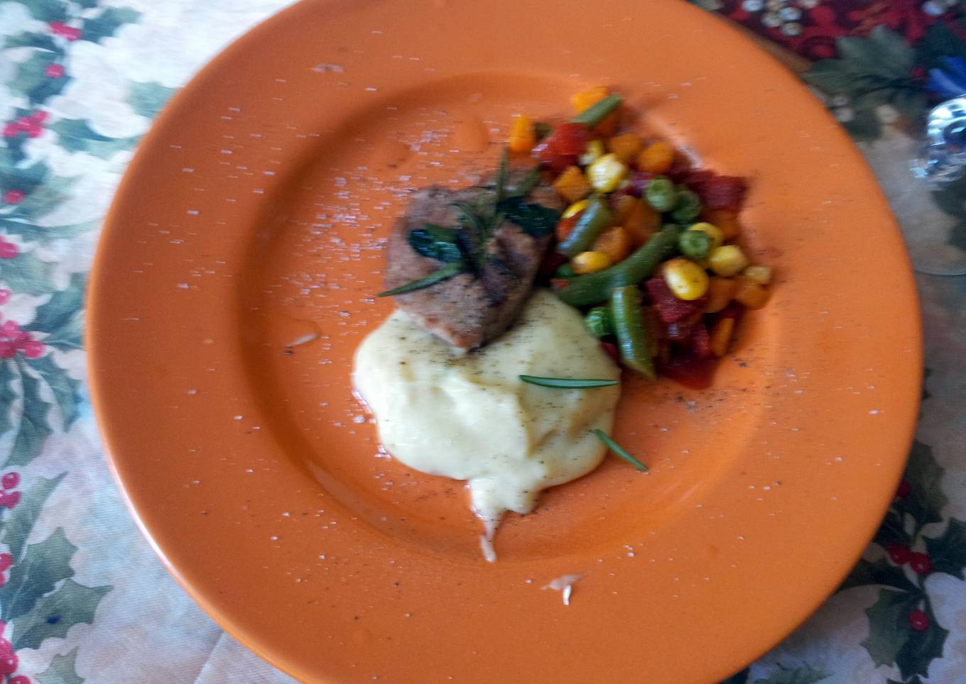 Recipe of Quick chicken whit potateos past and rucola salad.
