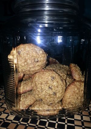 A picture of Cinnamon Chocolate chip Oatmeal Cookies.