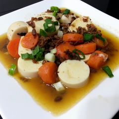 A picture of Tofu And Carrot Top Mushroom.