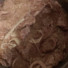 A picture of Meat pot.