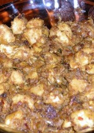 A picture of chicken pepper fry.