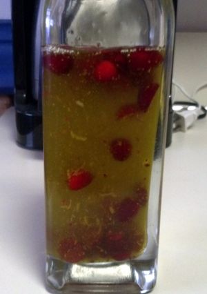 A picture of Cranberry lemon oil.