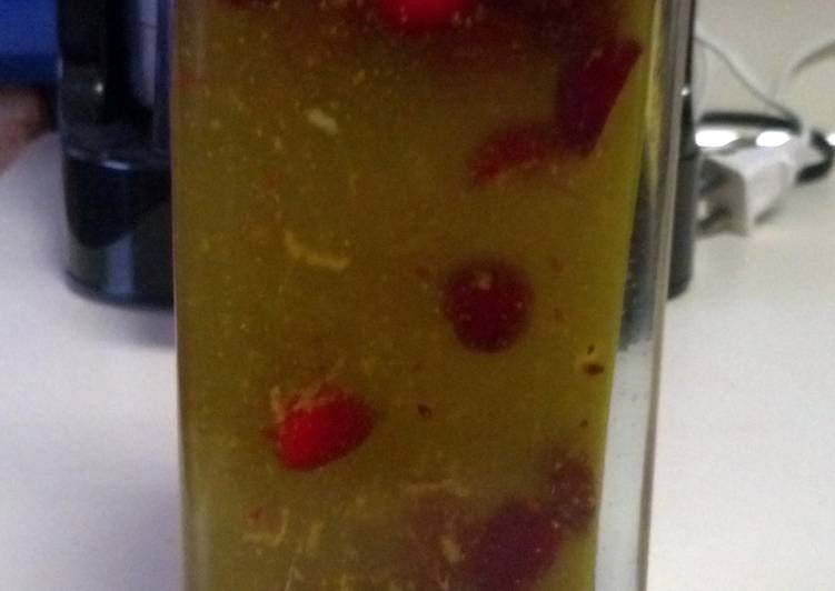 Cranberry lemon oil
