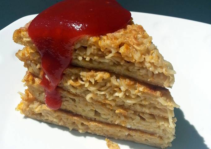 Step-by-Step Guide to Prepare Super Quick Homemade Noodle Omelette &#39;CAKE&#39;