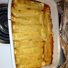 A picture of Ground Turkey Enchiladas.