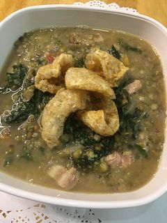 A picture of Ginisang Munggo with Chicharon.