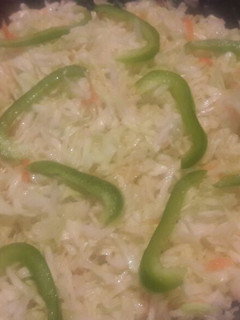 A picture of Uncooked cabbage salad.