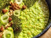 Una foto di risotto sedano