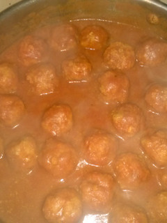 A picture of Mozzarella Stuffed Turkey Meatballs.