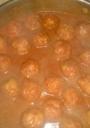 A picture of Mozzarella Stuffed Turkey Meatballs.