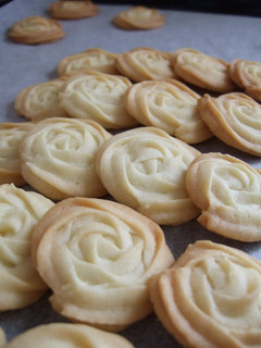 A picture of Easy Rose Cookies.