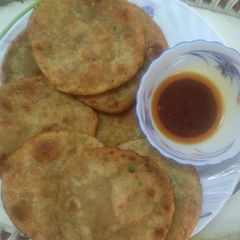 A picture of KaroiShutir Kochori / Green Peas Kachori.