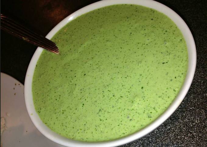 Hella Bangin' Peruvian Huacatay (Green) Sauce