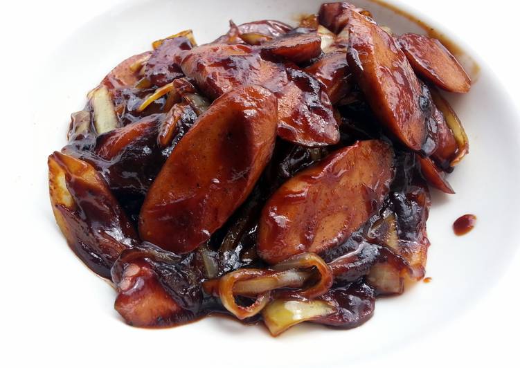 How to Prepare Speedy Sausage And Onion In BBQ Sauce