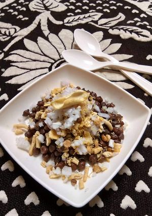 A picture of Black Gram Chaat.