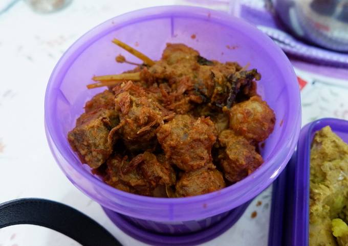 1. Rendang Daging Kentang #BikinRamadanBerkesan