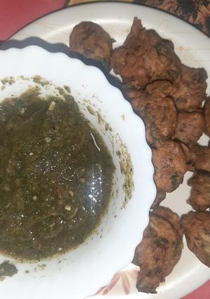 लाल भाजी का भजिया(lal bhai ki bhaiya recipe in hindui) रेसिपी मुख्य फोटो