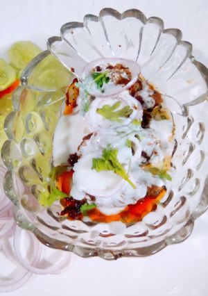A picture of Smokey yoghurt kabab.