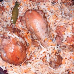 A picture of Chicken biryani.