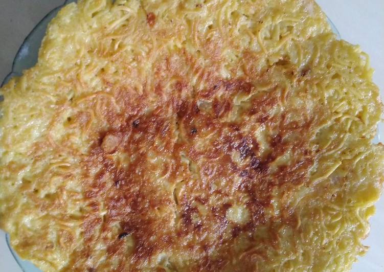 Martabak mie sederhana