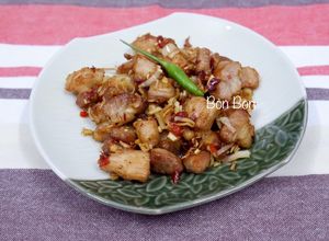 Hình của món Thịt Ba Rọi Rang Sả Ớt.