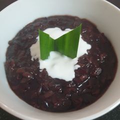 Black glutinous rice with coconut milk A picture of Black glutinous rice with coconut milk.