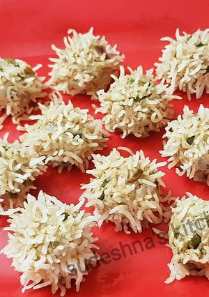 A picture of Porcupine Chicken Balls.