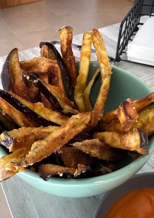 Foto principal de Palitos de berenjena crujientes. Airfryer