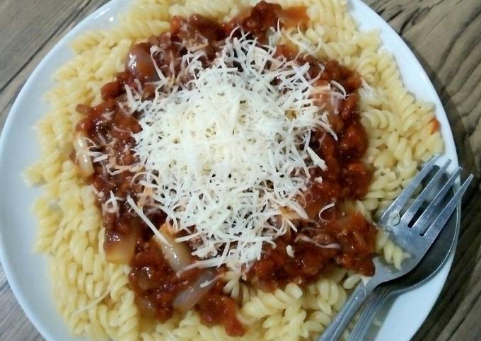 Resep Macaroni spiral bolognese oleh rica dewi - Cookpad