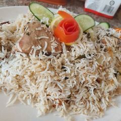 A picture of White Mughlai Biryani.