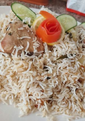 A picture of White Mughlai Biryani.