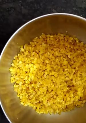 A picture of Crispy moong dal fry.