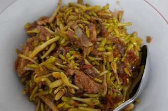 Bagaimana Menyiapkan Tumis bunga pepaya dengan irisan daging, Lezat