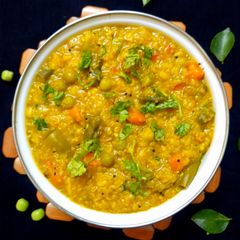 A picture of Quinoa khichadi.