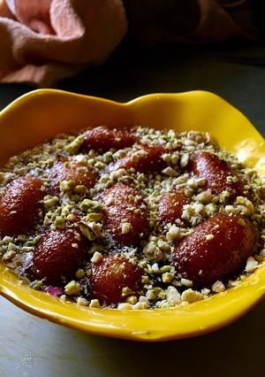 A picture of Milk powder gulab jamun.