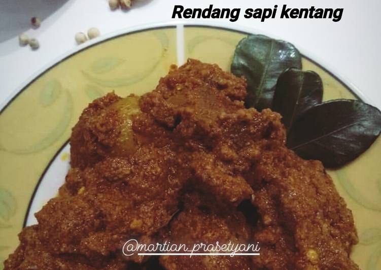 Bagaimana Menyiapkan Rendang sapi kentang, Bisa Manjain Lidah