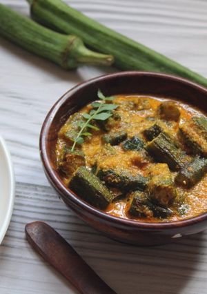A picture of Dahi bhindi.