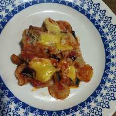 Una foto de Pasta al forno alla siciliana (con berenjenas y queso ahumado)
