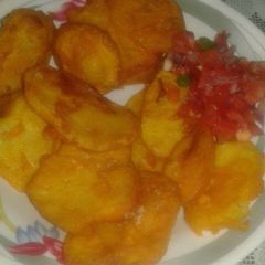 A picture of Bhajia / Viazi Karai.