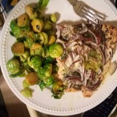 A picture of Brussel Sprouts.