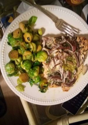A picture of Brussel Sprouts.