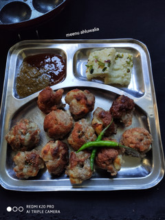 फलाहारी पकोड़े (Falahari pakode recipe in hindi) रेसिपी मुख्य फोटो
