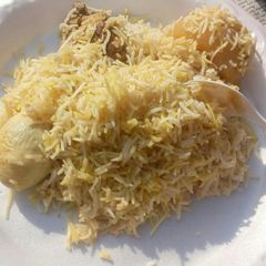 A picture of Chicken biryani.